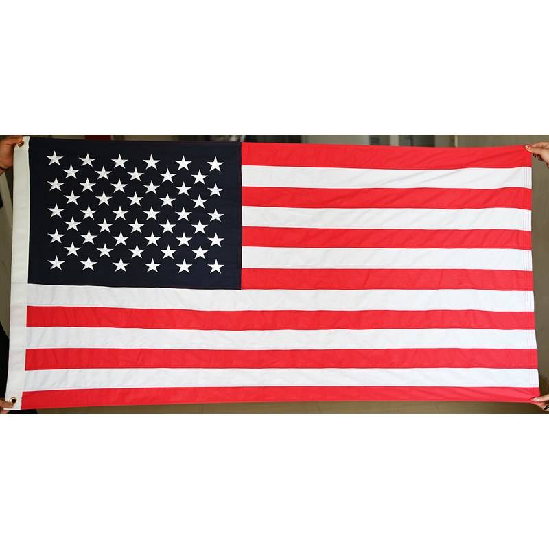 大岭山镇旗帜面料怎么选：涤纶、尼龙与牛津布的区别与适用场景